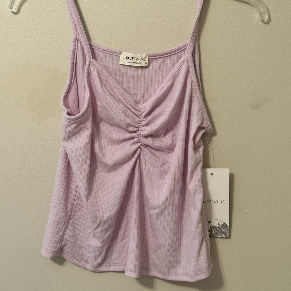 🍒 NWT Love Wins tank top size M